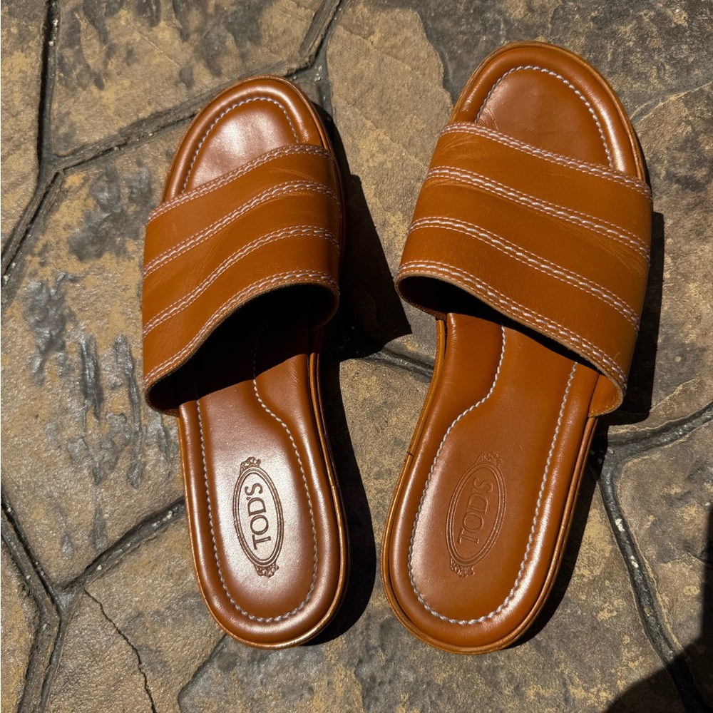 Tod's Brown Leather Slippers